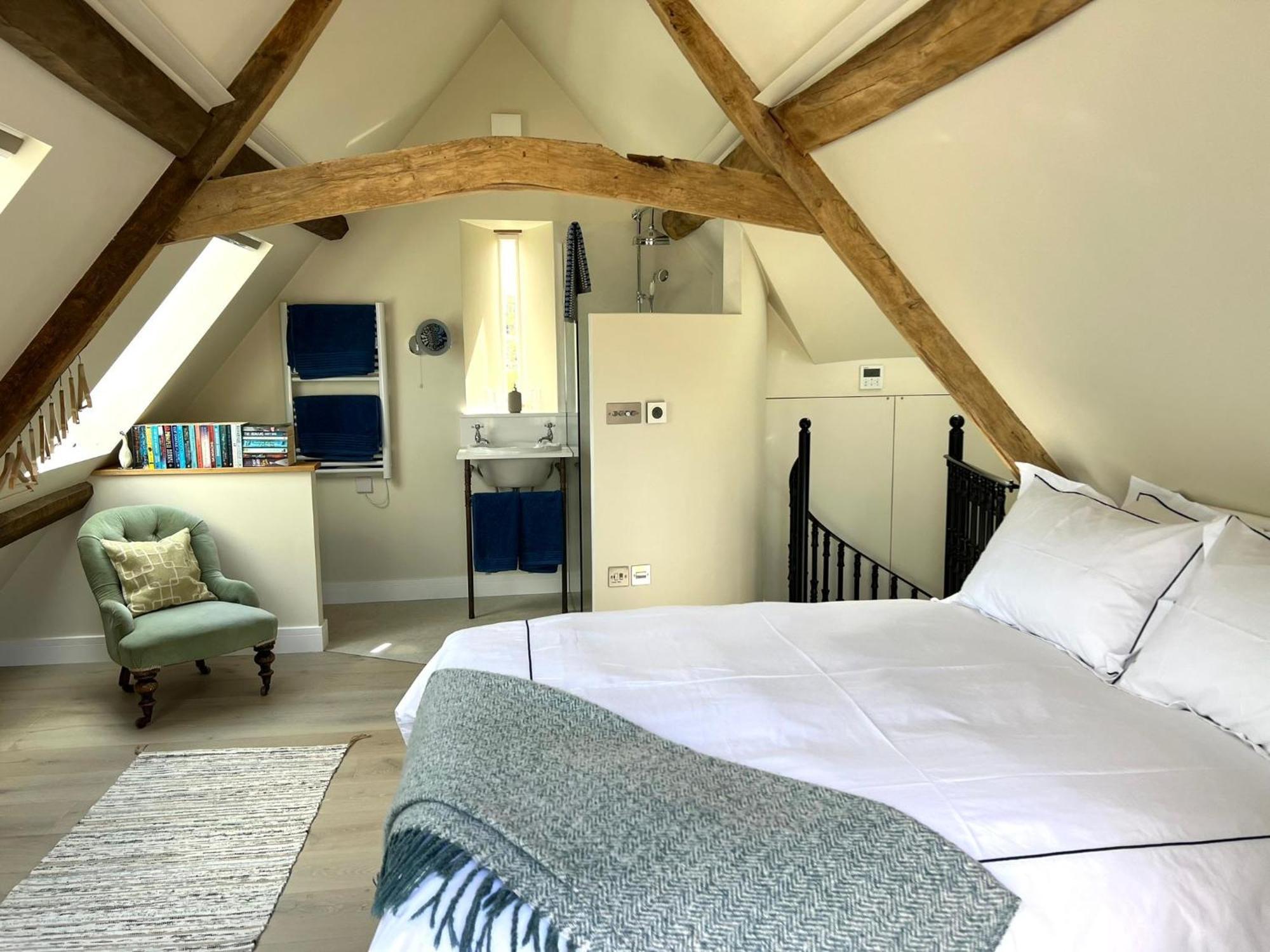 Idyllic Secluded Hideaway With Countryside Views On The Edge Of The Cotswolds Villa Hailey ภายนอก รูปภาพ